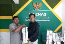 Terima Bantuan 60 Al-Qur’an dari BAZNAS Ponorogo, Pemuda Pengurus TPA Jelaskan Hal Berikut