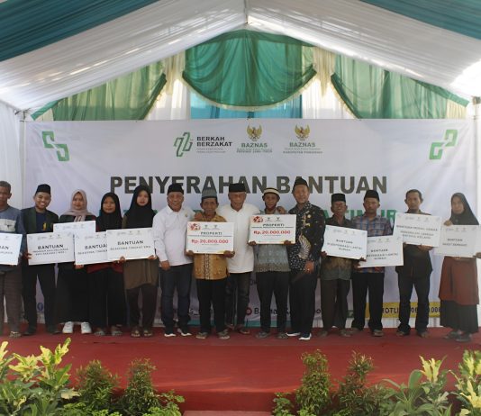 BAZNAS Jawa Timur Serahkan Bantuan di Ponorogo, Bupati Sugiri Sancoko Sampaikan Hal Penting Berikut